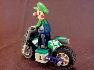 KNex Luigi and Standard Bike (09)